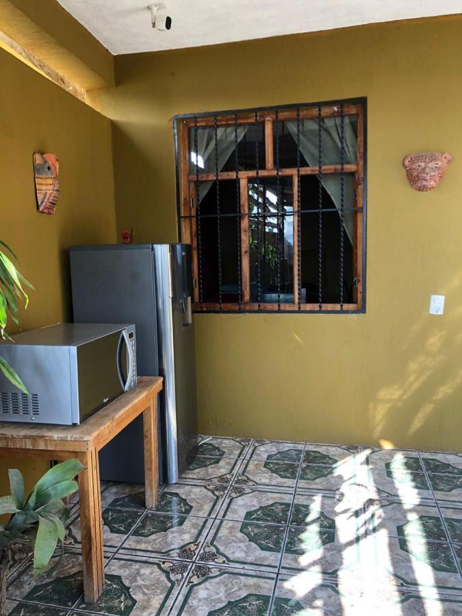 Kawoq Guesthouse San Pedro La Laguna Exterior photo